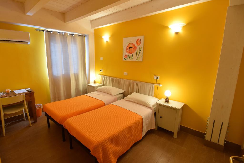 Agriturismo Al Rifugio Divino Belvedere Ostrense Dış mekan fotoğraf